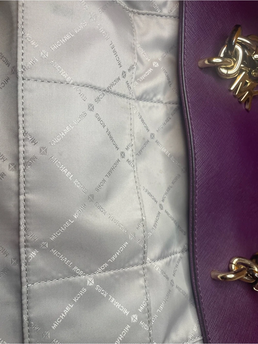 Authentic Michael Kors Purse #0102NCO Cynthia Medium Satchel in plum/dark purple